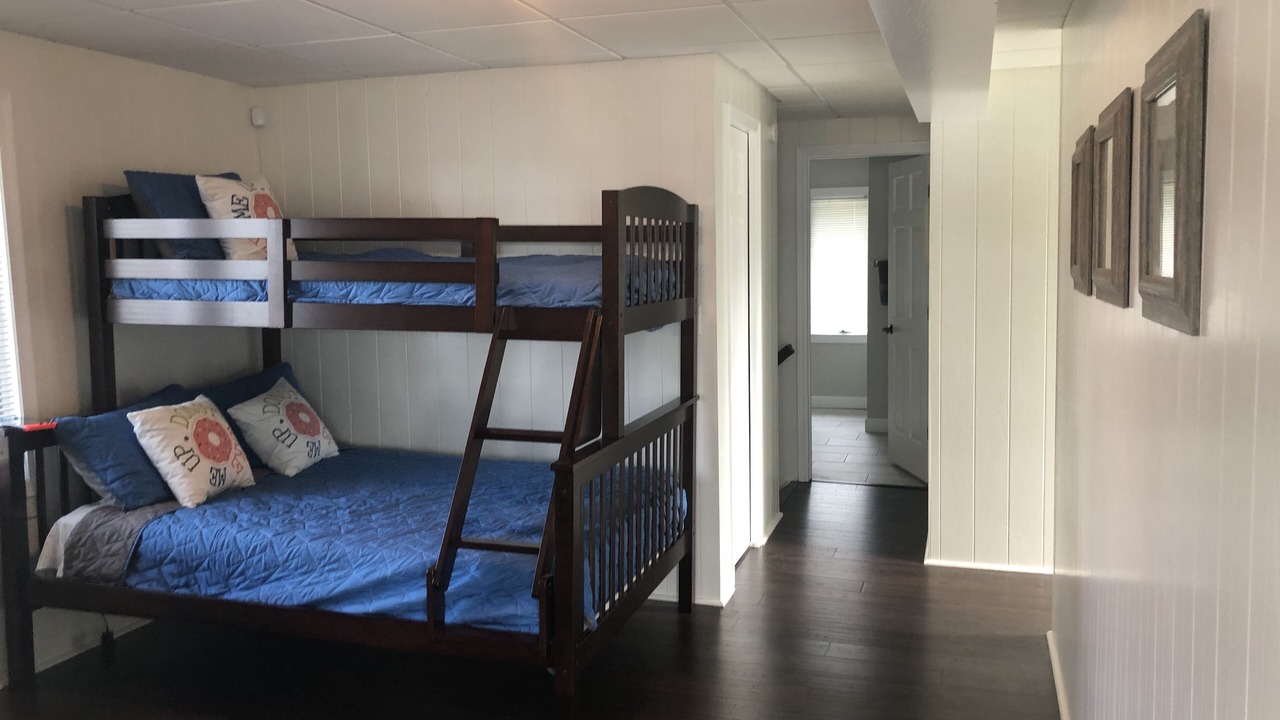 Photo of Bedroom in Clear Lake