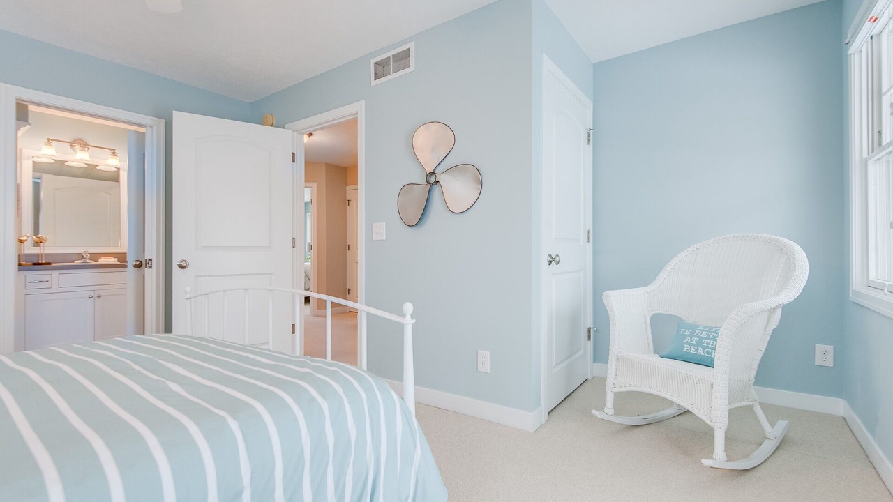 Photo of Bedroom in South Haven