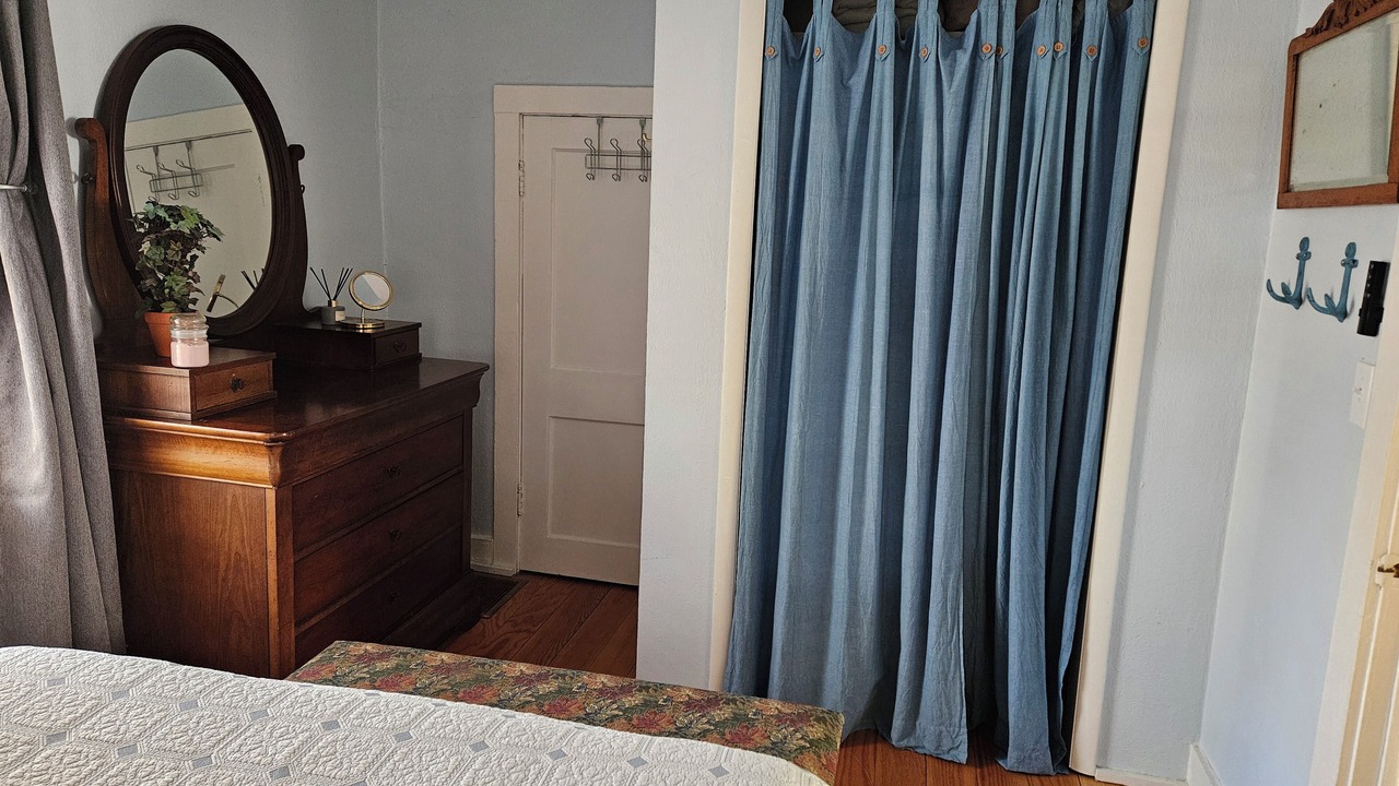 Photo of Bedroom in South Haven