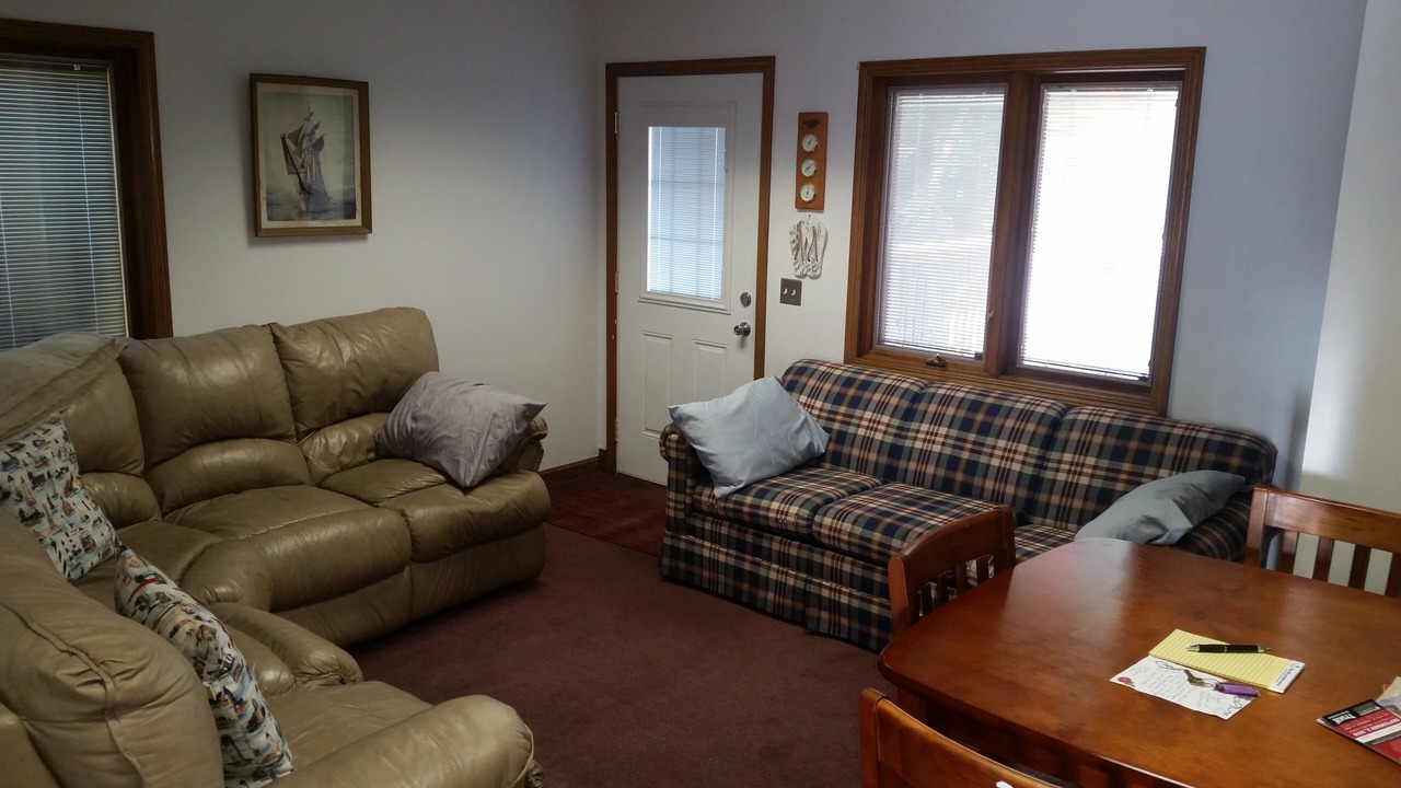Photo of Livingroom in Norton Shores
