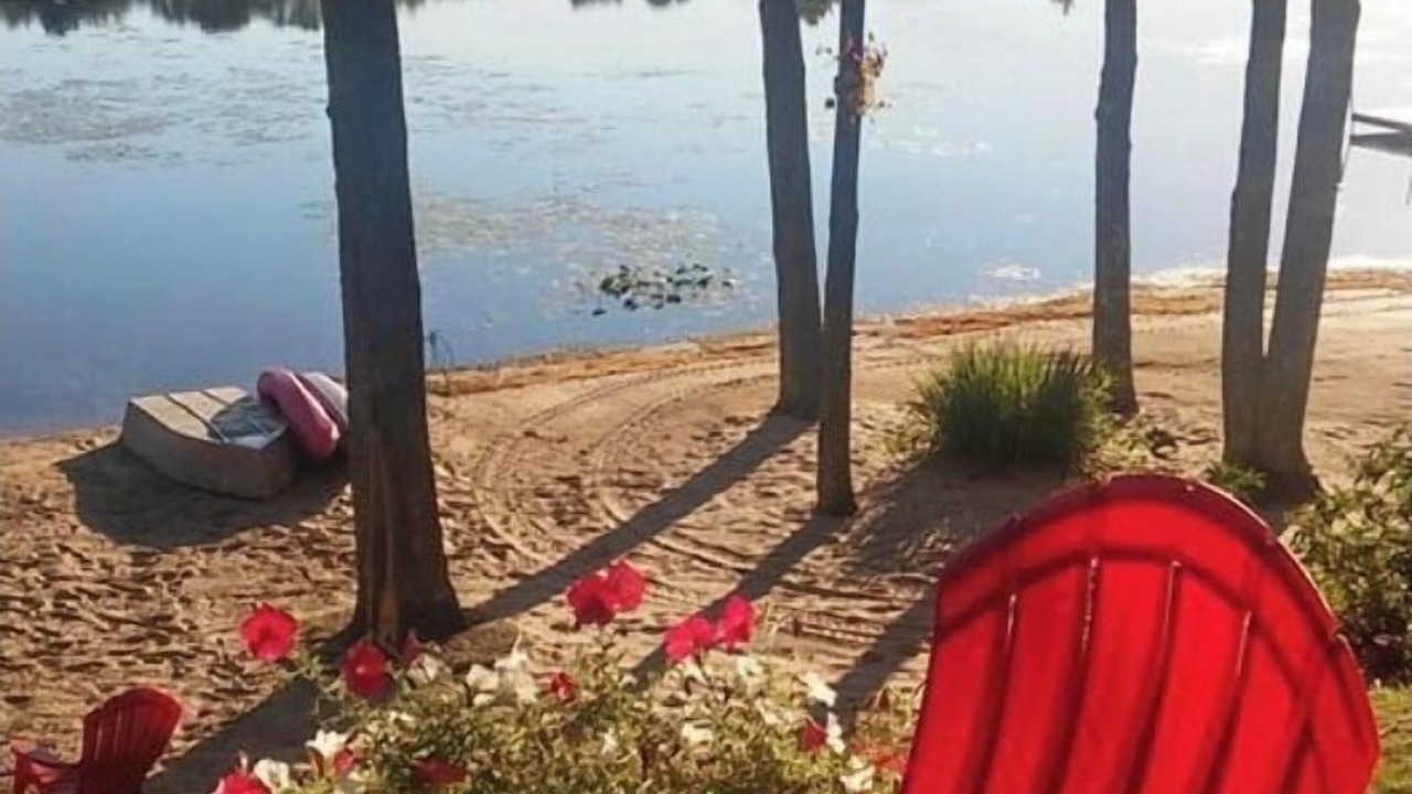 Photo of Others in Twin Lake