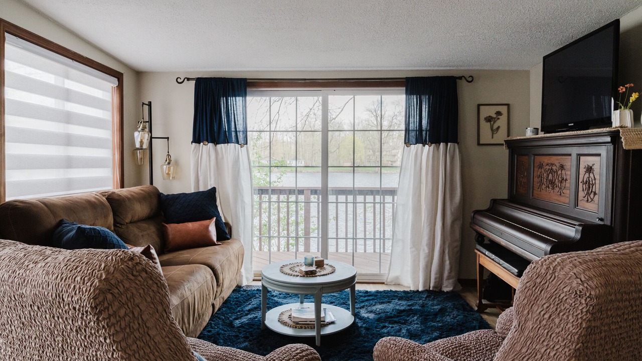 Photo of Livingroom in Comstock Park