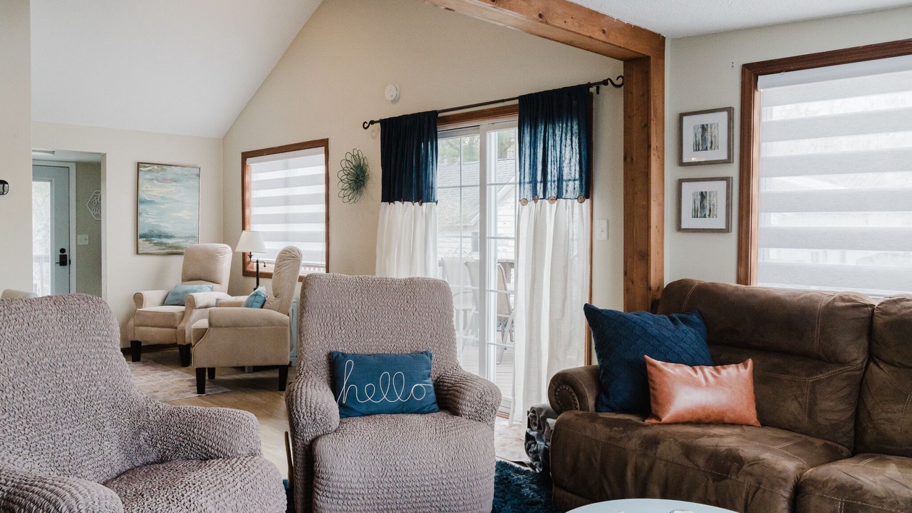 Photo of Livingroom in Comstock Park