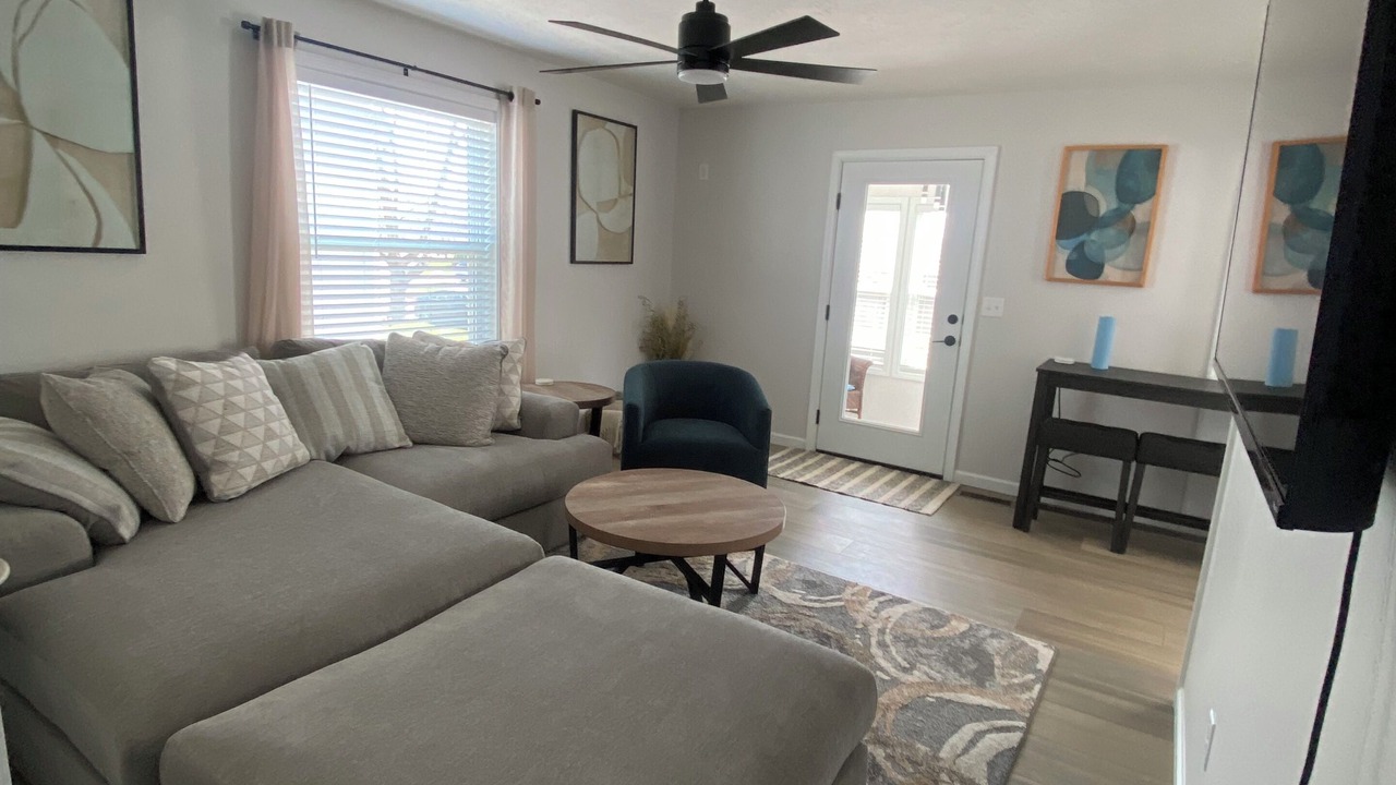 Photo of Livingroom in Lafayette
