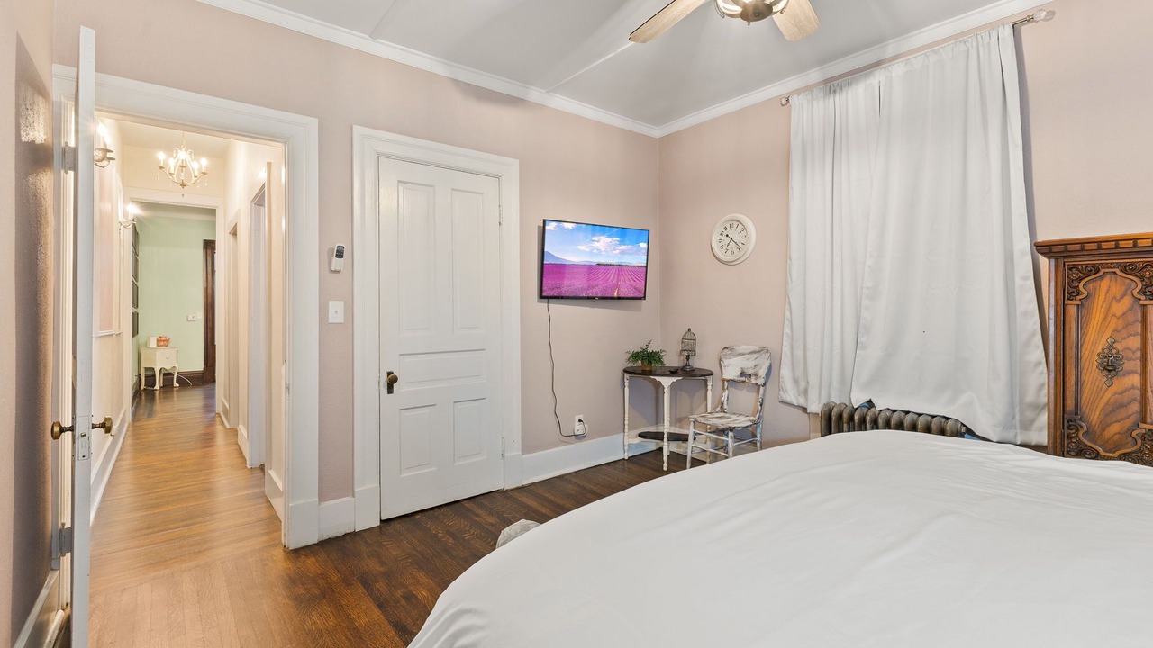 Photo of Bedroom in Anderson