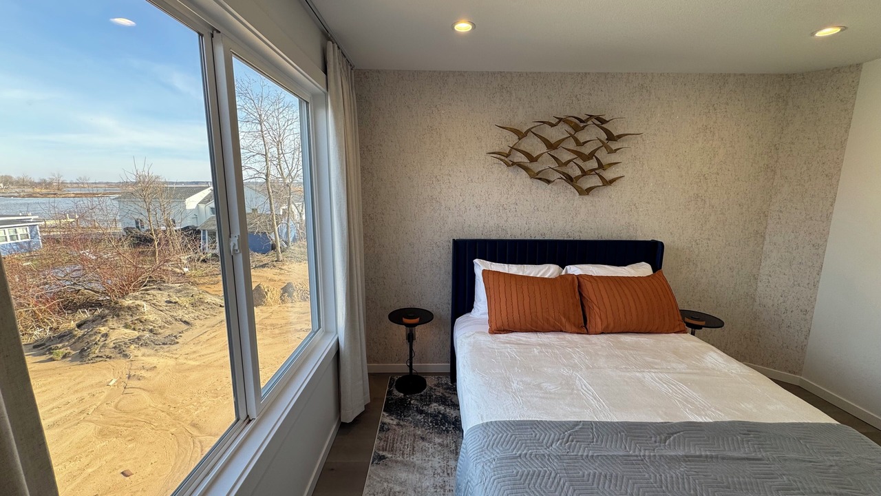 Photo of Bedroom in Spring Lake