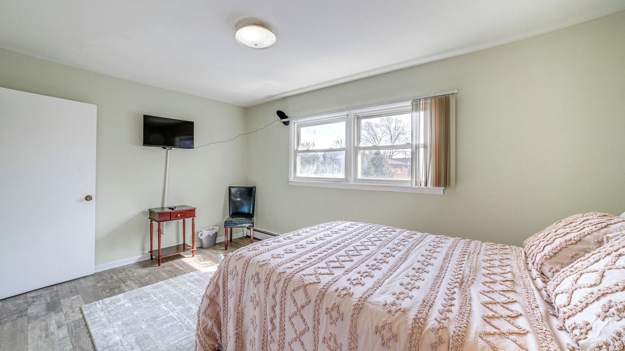 Photo of Bedroom in Homewood