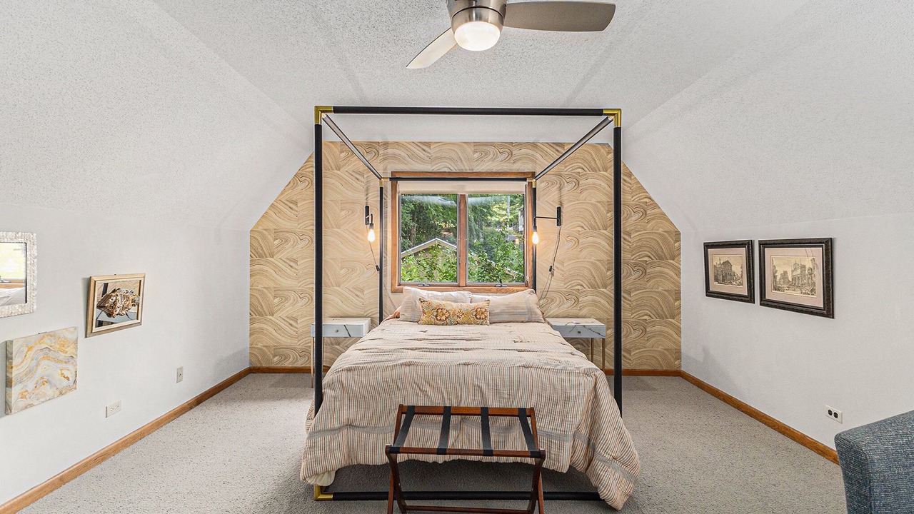Photo of Bedroom in Montague