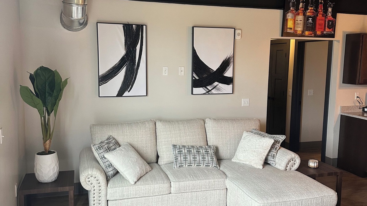 Photo of Livingroom in Kalamazoo