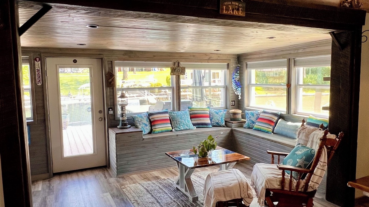 Photo of Livingroom in Sister Lakes
