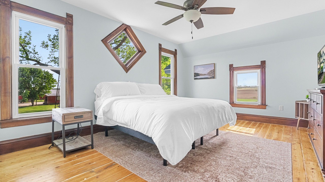 Photo of Bedroom in Montague