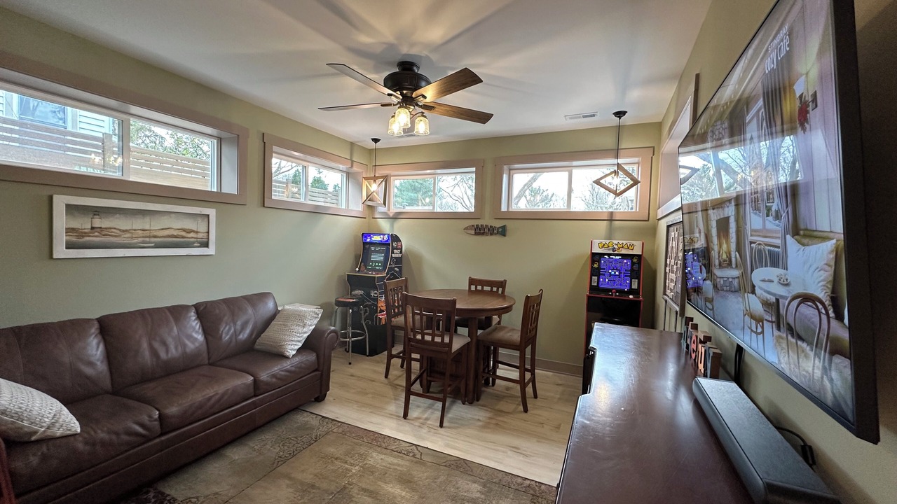 Photo of Livingroom in Saugatuck