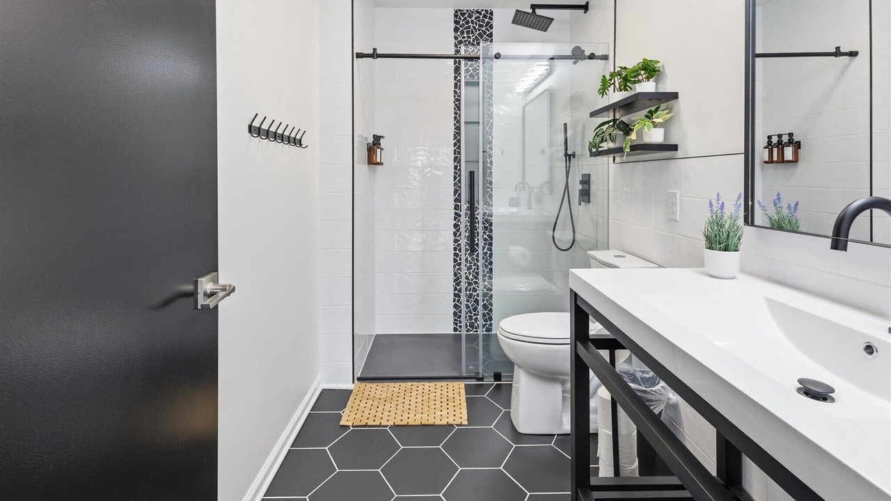 Photo of Bathroom in Downtown Indianapolis