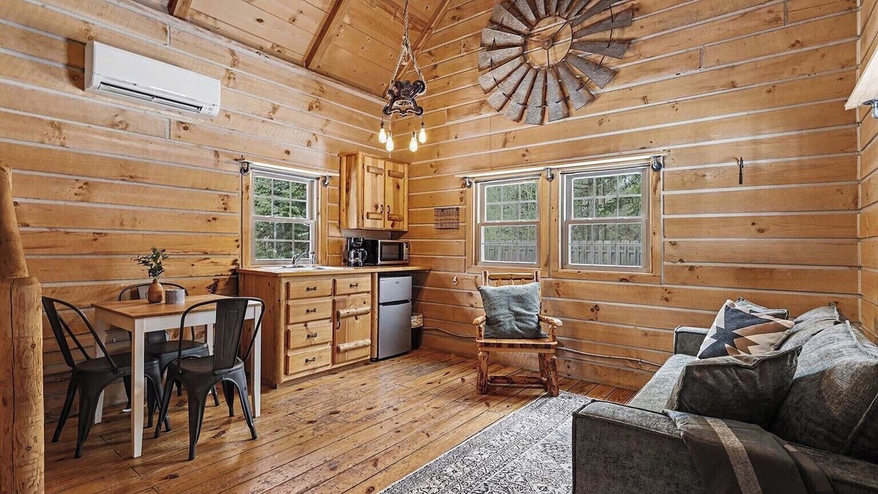 Photo of Livingroom in Harbert