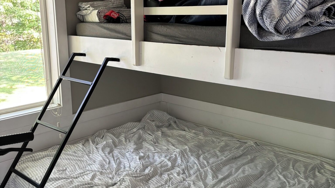 Photo of Bedroom in Silver Lake
