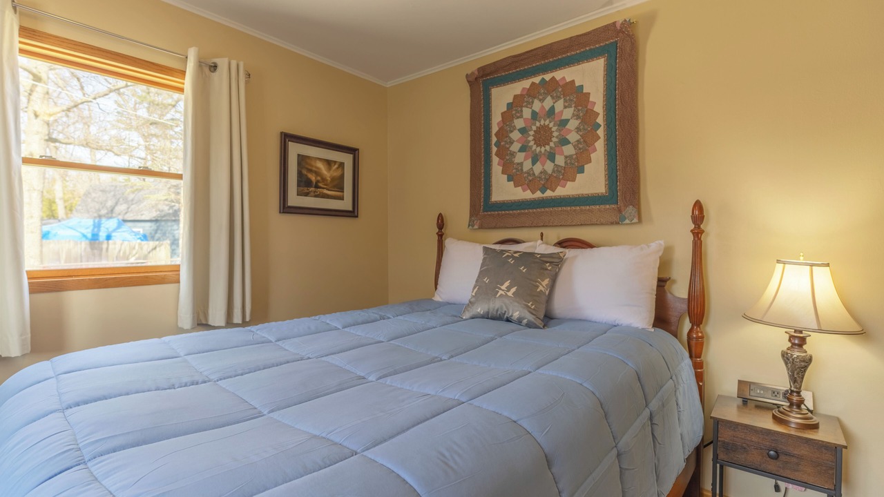 Photo of Bedroom in Paw Paw