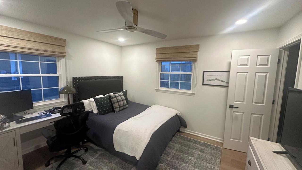 Photo of Bedroom in Wooded Estates