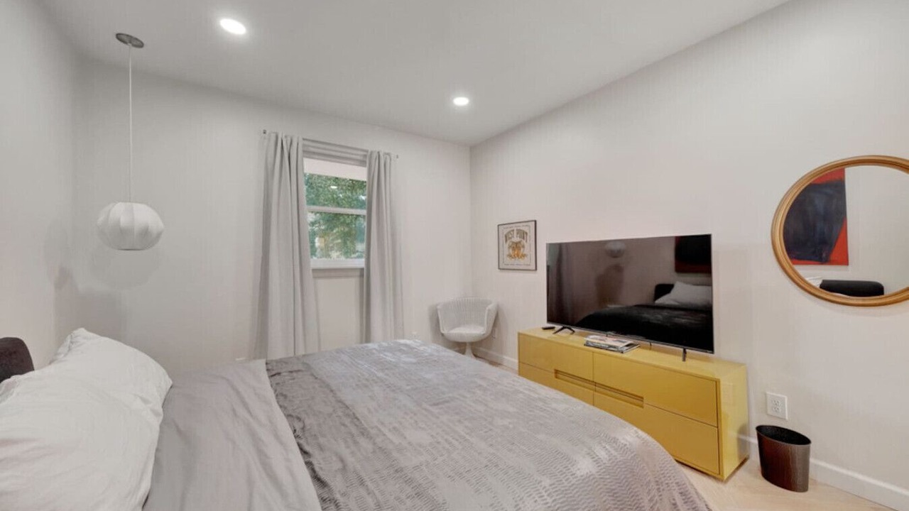 Photo of Bedroom in Savoy