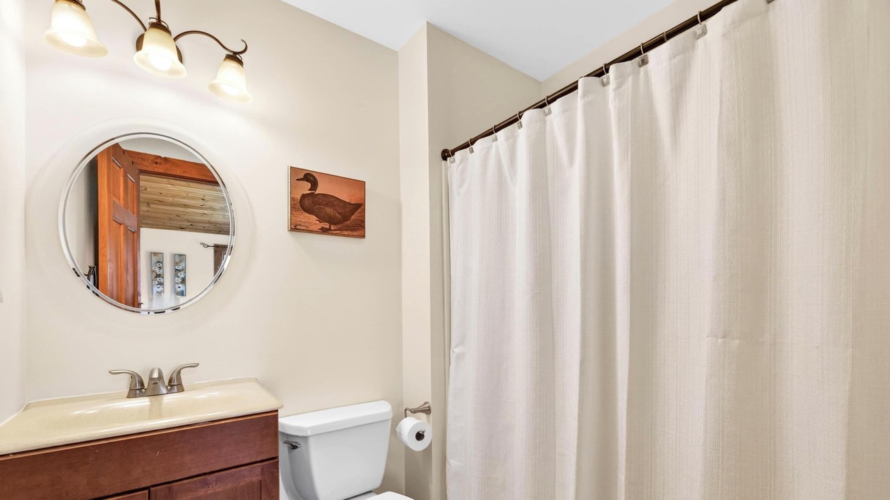 Photo of Bathroom in Helmsburg