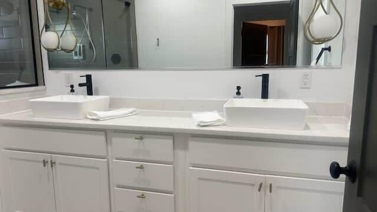 Photo of Bathroom in Near Northside