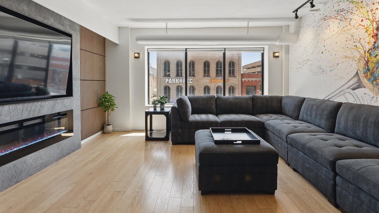 Photo of Livingroom in Wholesale District