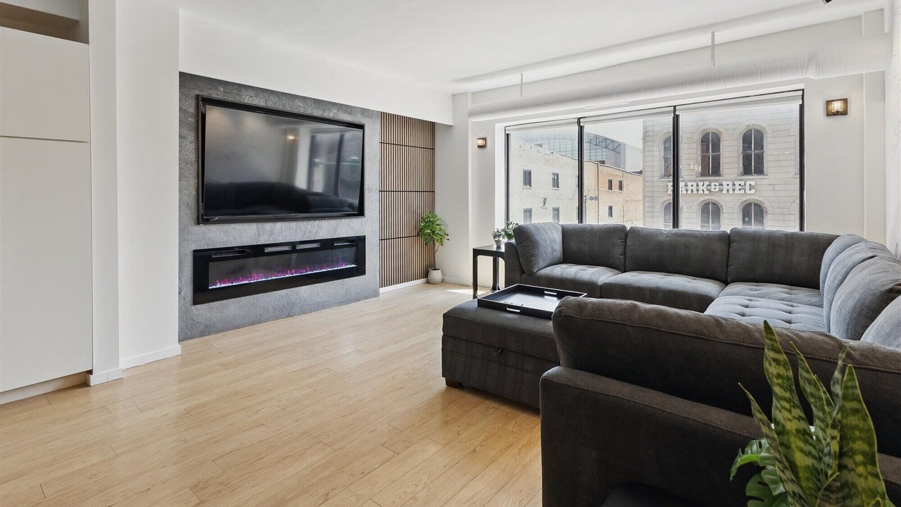 Photo of Livingroom in Wholesale District