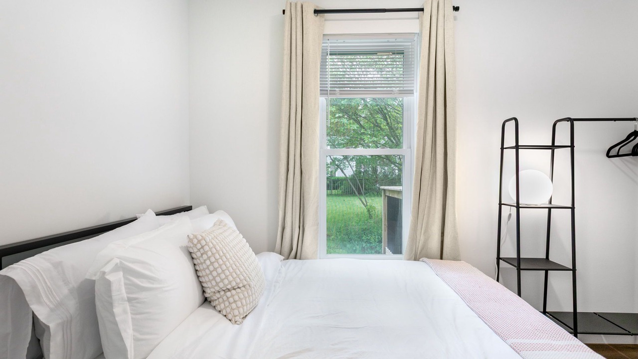 Photo of Bedroom in Three Oaks