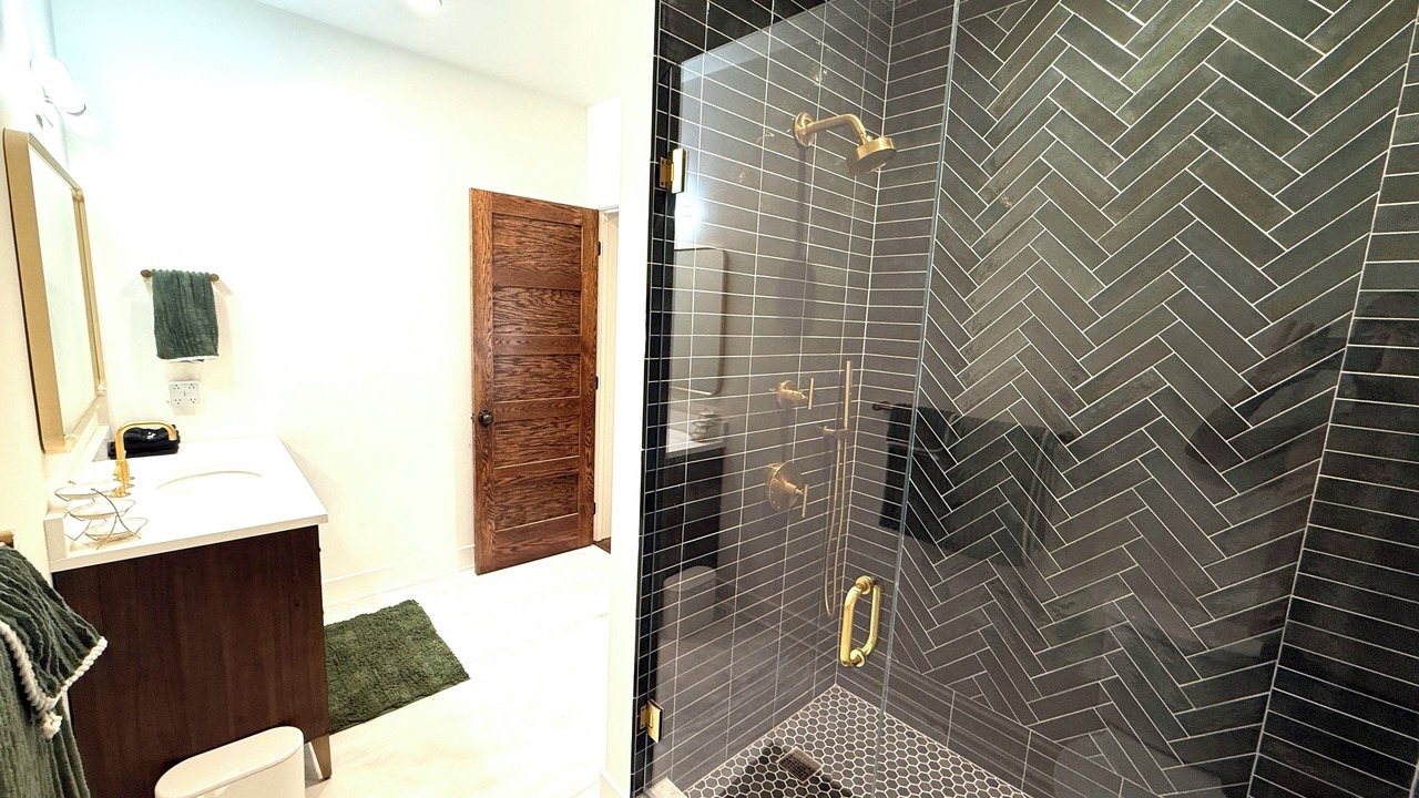 Photo of Bathroom in Hyde Park
