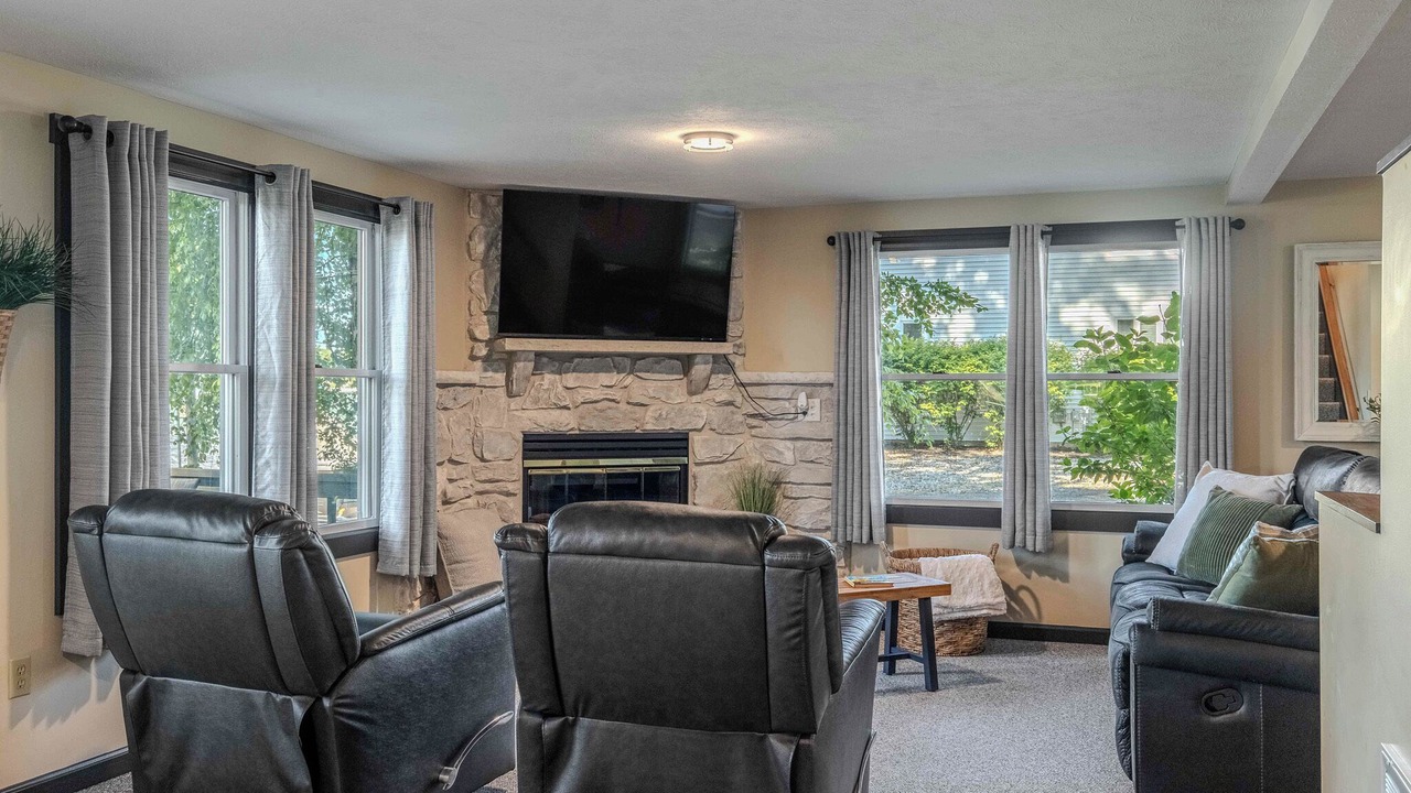 Photo of Livingroom in Syracuse