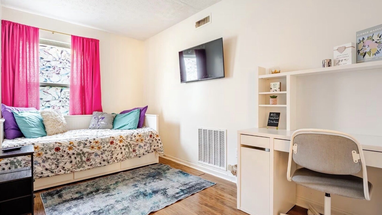 Photo of Bedroom in Maxwell