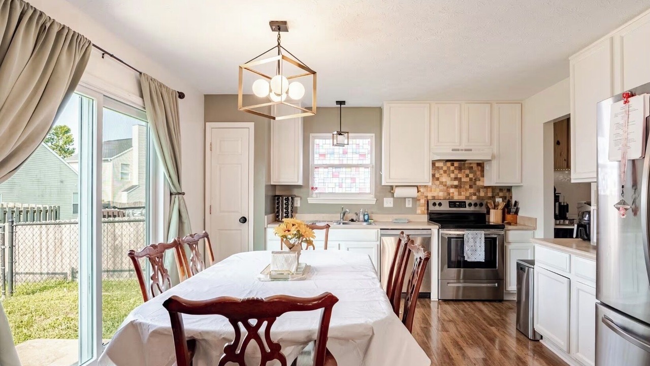 Photo of Kitchen in Maxwell
