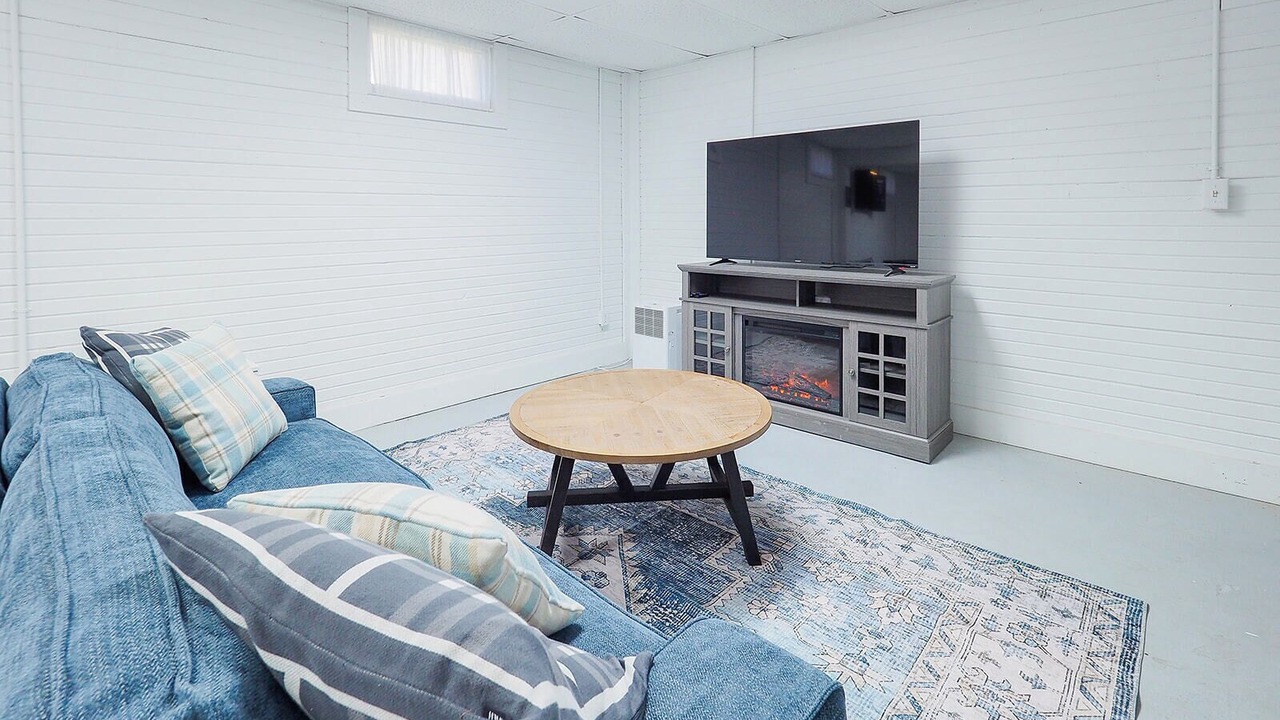 Photo of Livingroom in Three Oaks