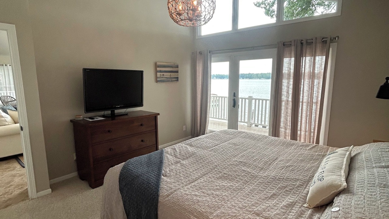 Photo of Bedroom in Sister Lakes