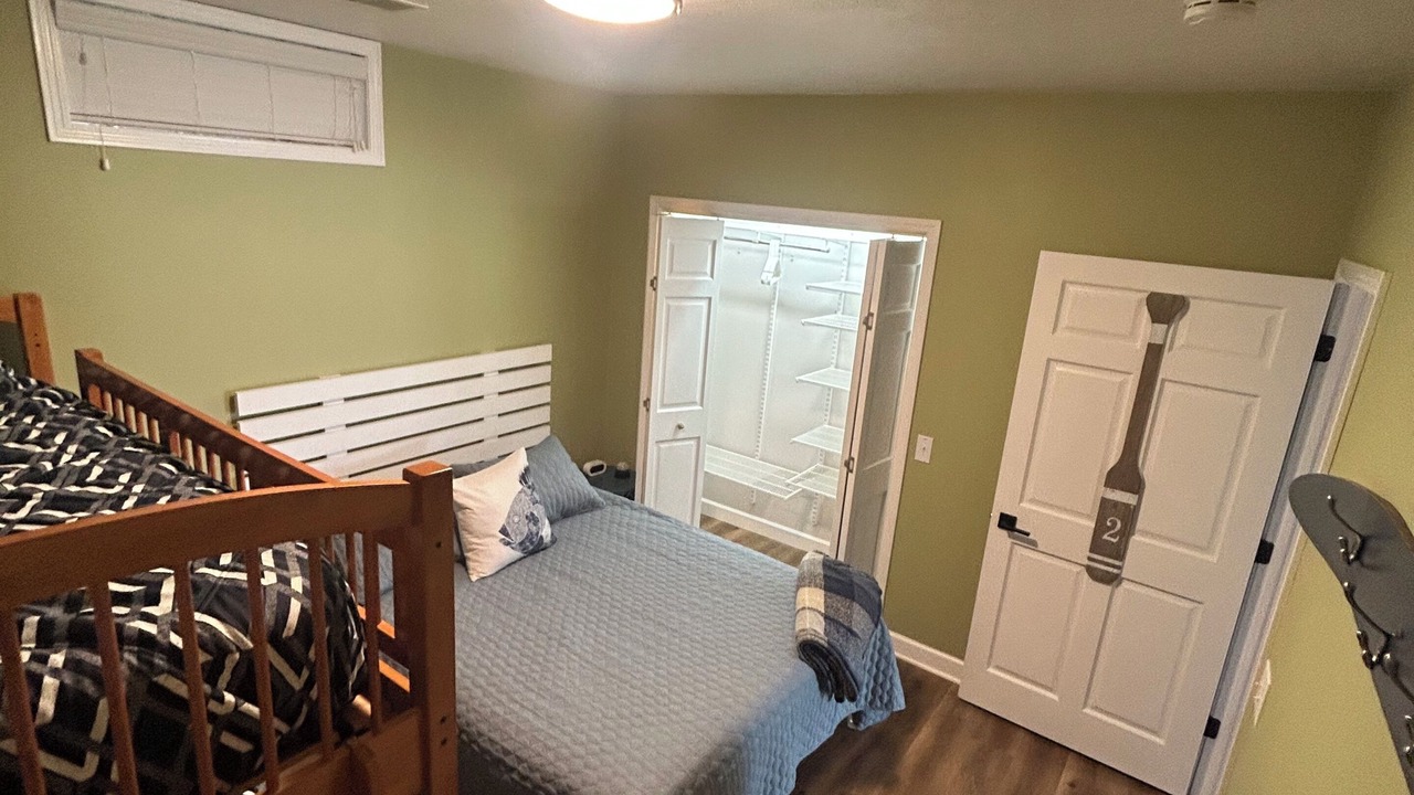 Photo of Bedroom in Sister Lakes