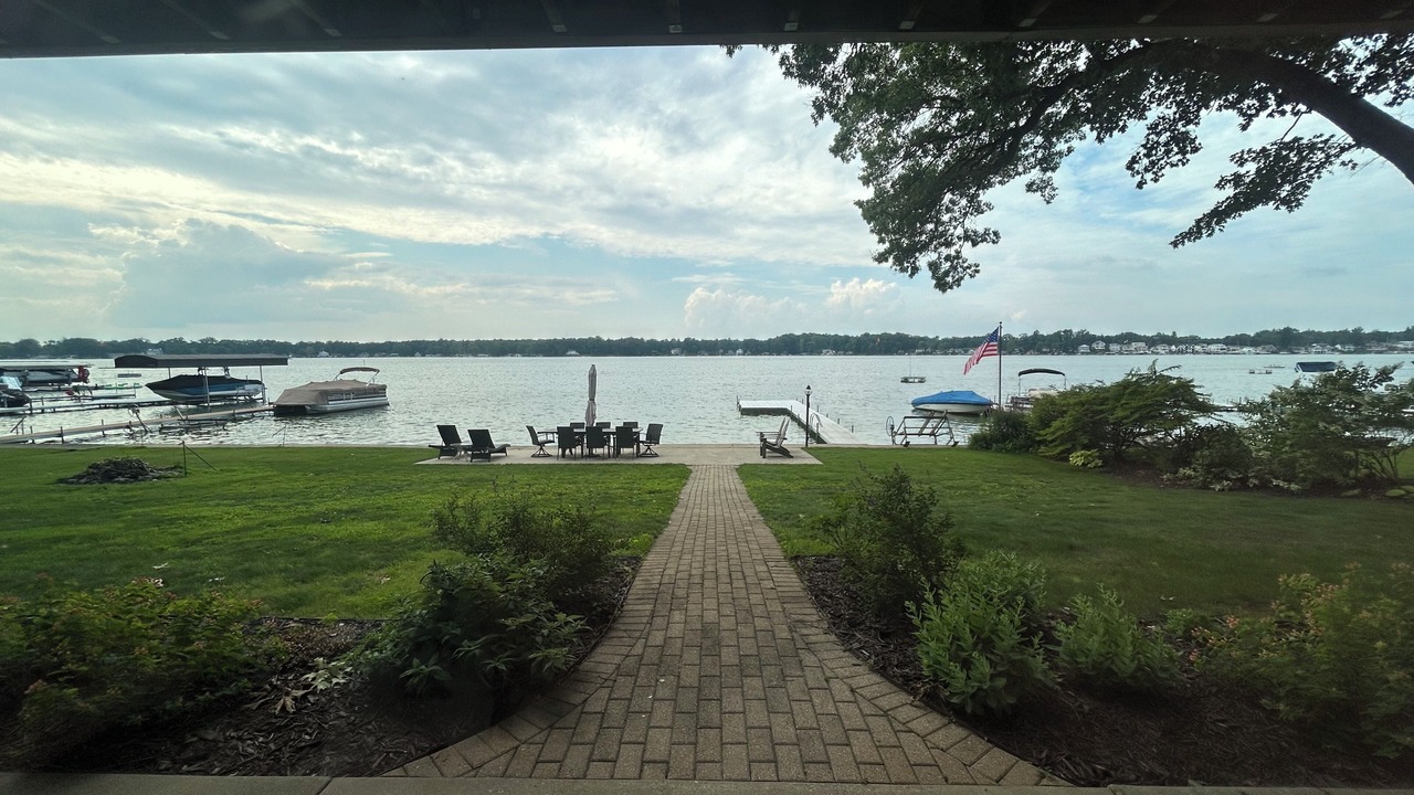 Photo of Patio Balcony in Sister Lakes