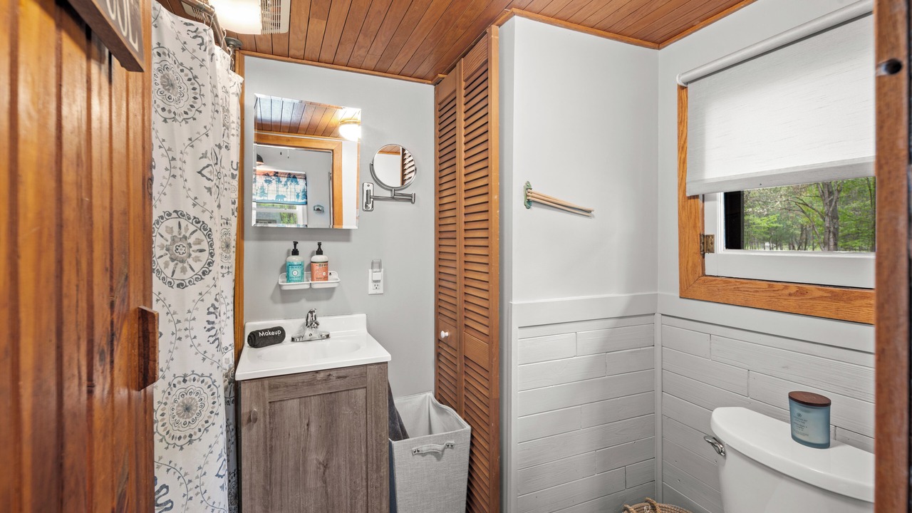 Photo of Bathroom in Bitely