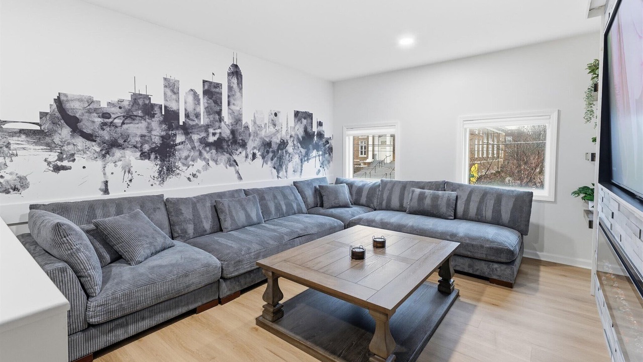 Photo of Livingroom in Downtown Indianapolis