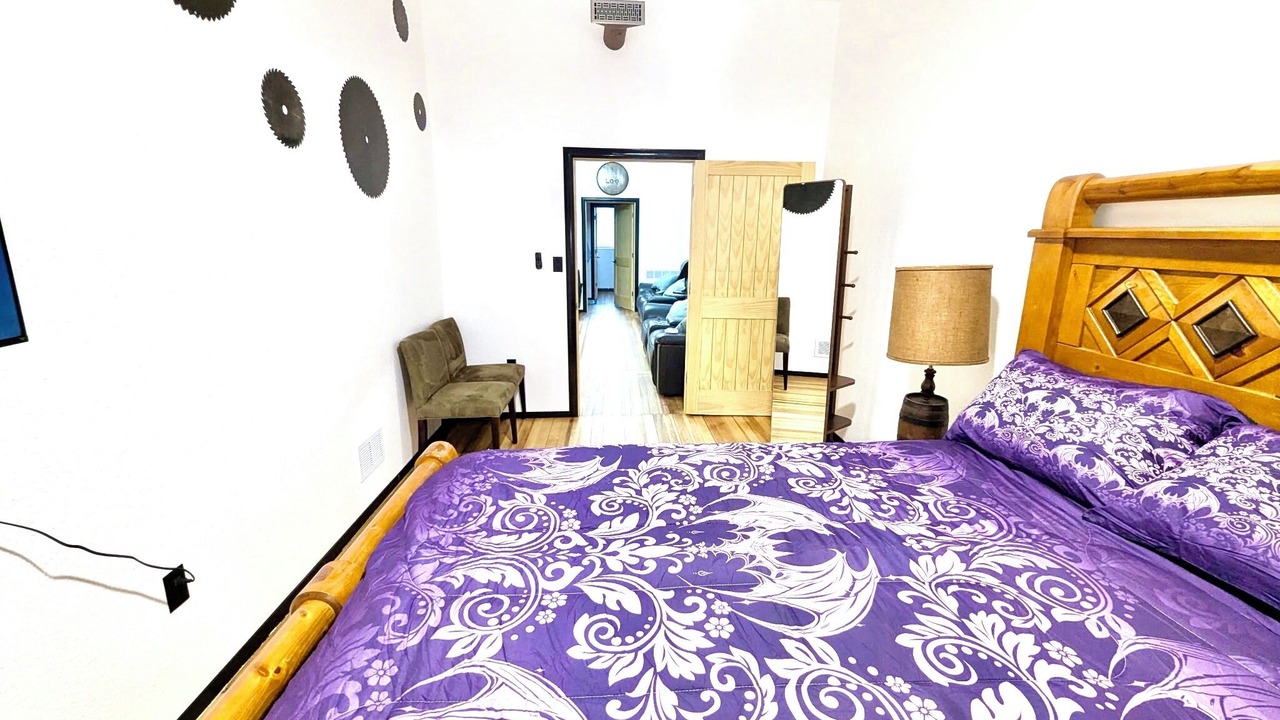 Photo of Bedroom in Lawrence