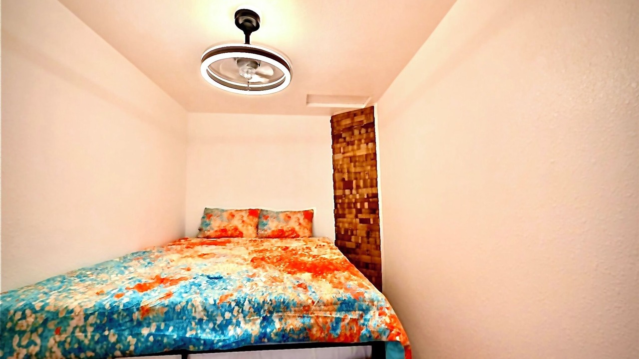 Photo of Bedroom in Lawrence