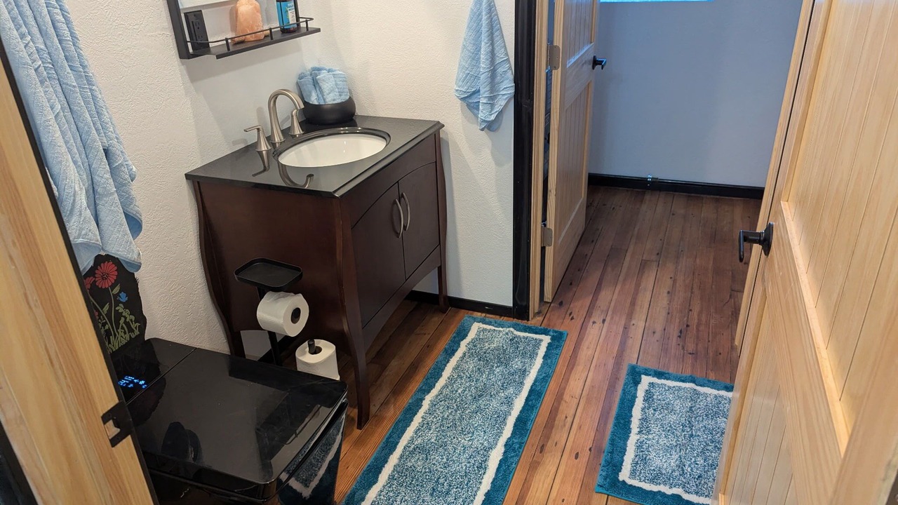 Photo of Bathroom in Lawrence