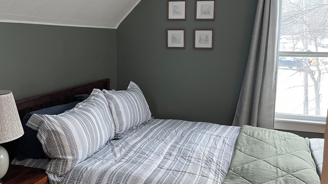 Photo of Bedroom in Lawrence