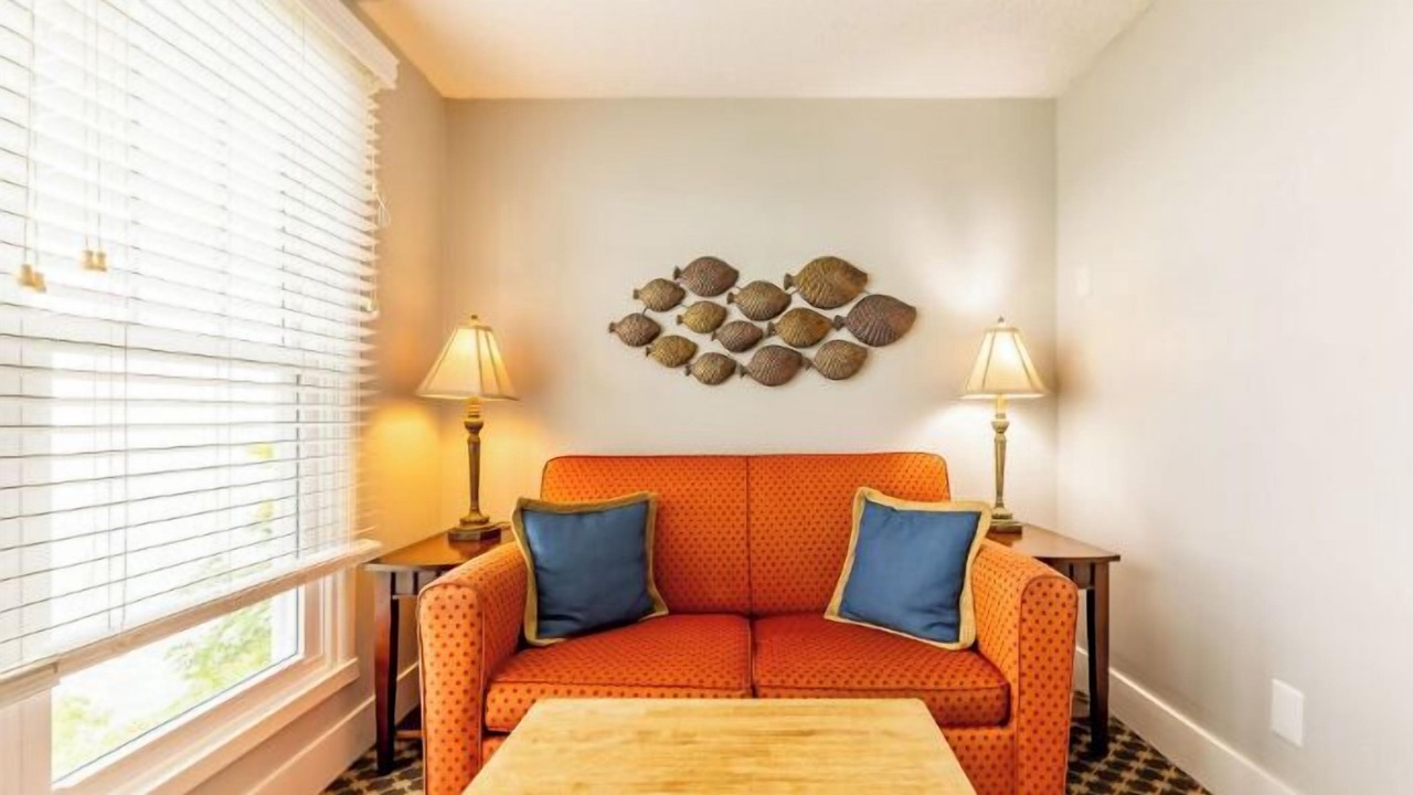 Photo of Livingroom in Whitehall