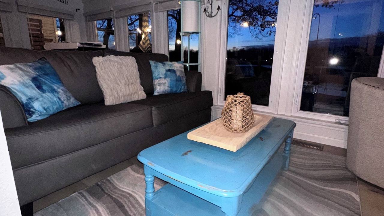 Photo of Livingroom in Monticello