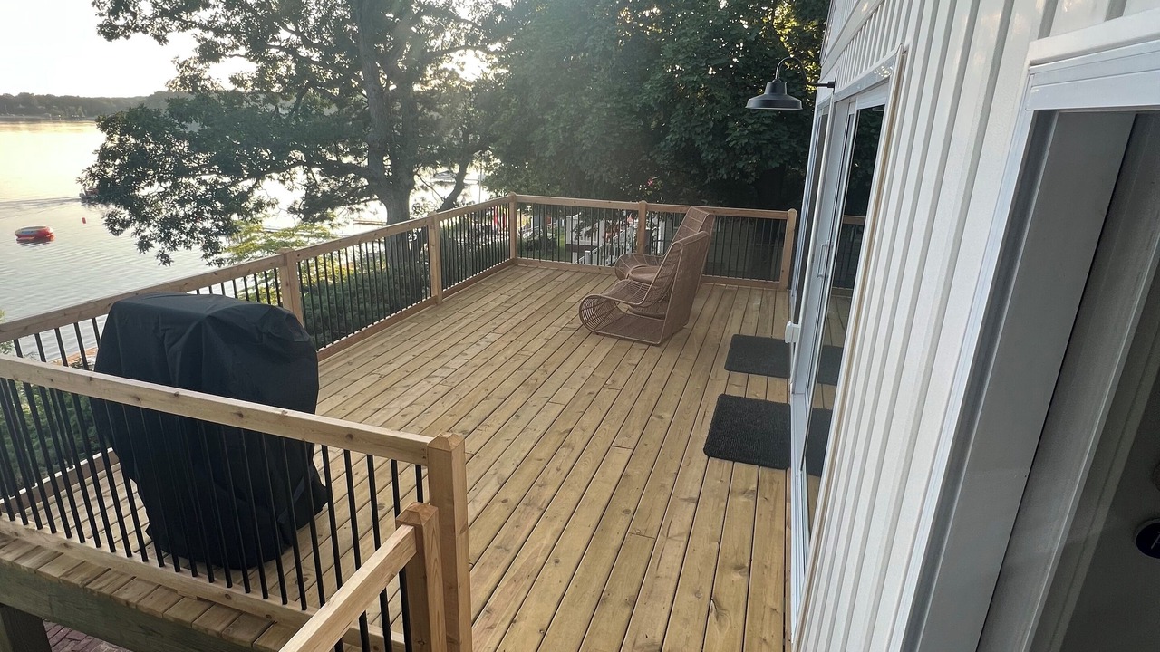 Photo of Patio Balcony in Wolf Lake