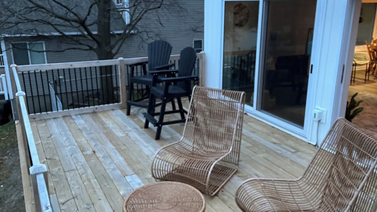 Photo of Patio Balcony in Wolf Lake