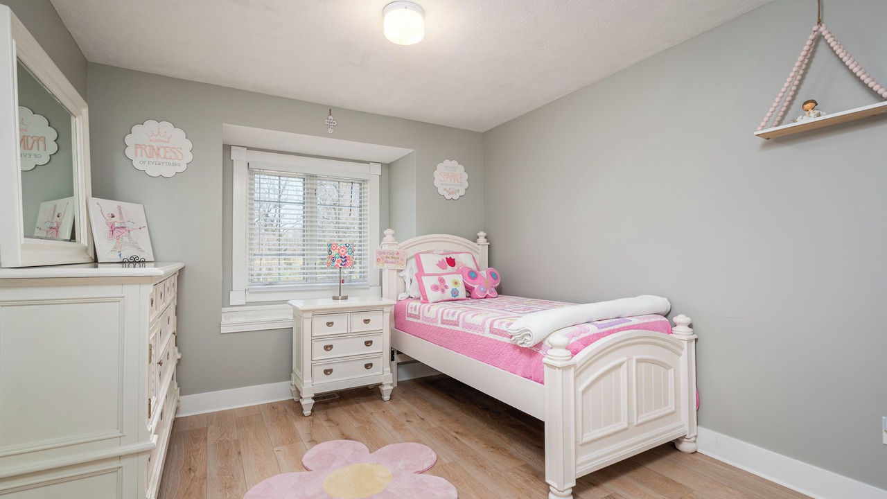 Photo of Bedroom in Grandville