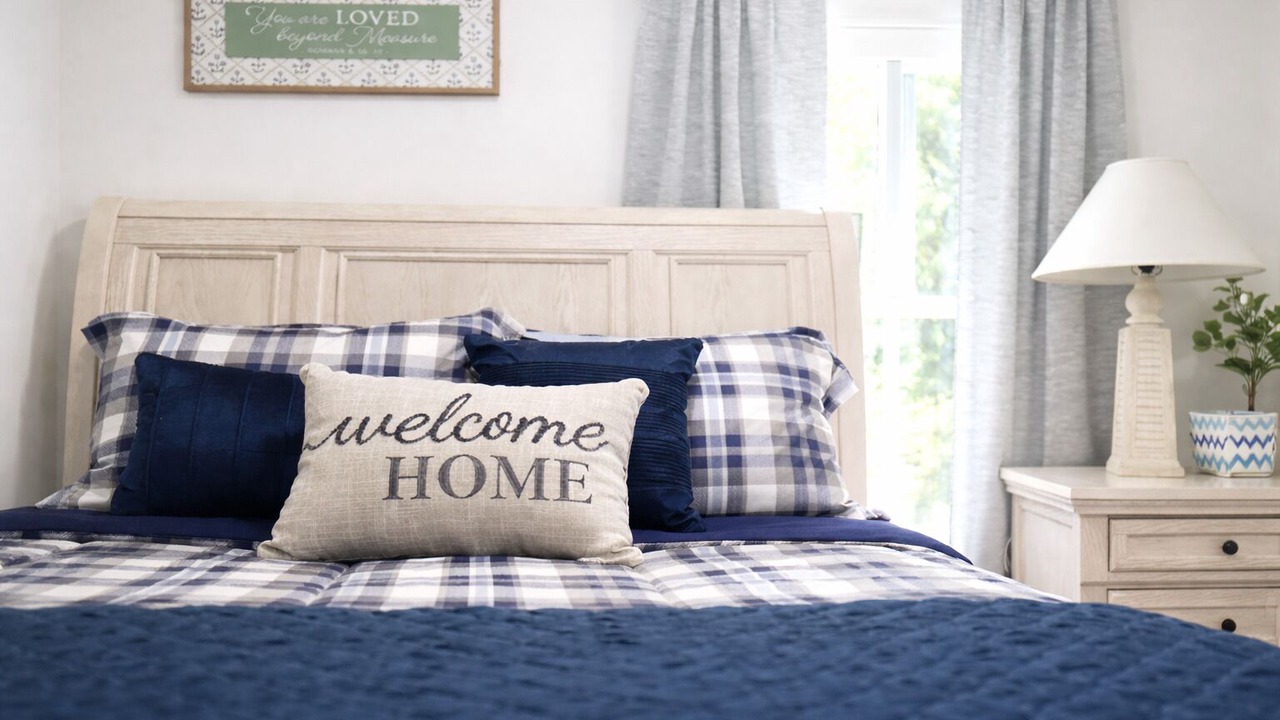 Photo of Bedroom in Niles