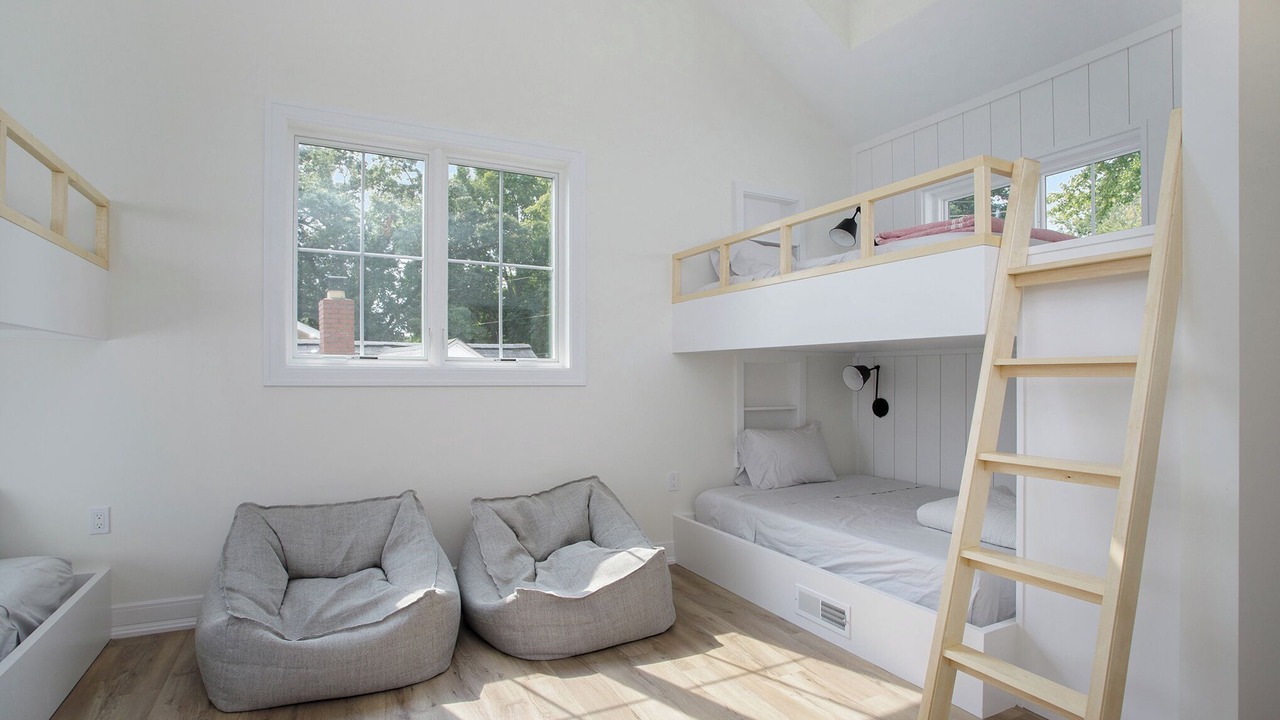 Photo of Bedroom in Sister Lakes