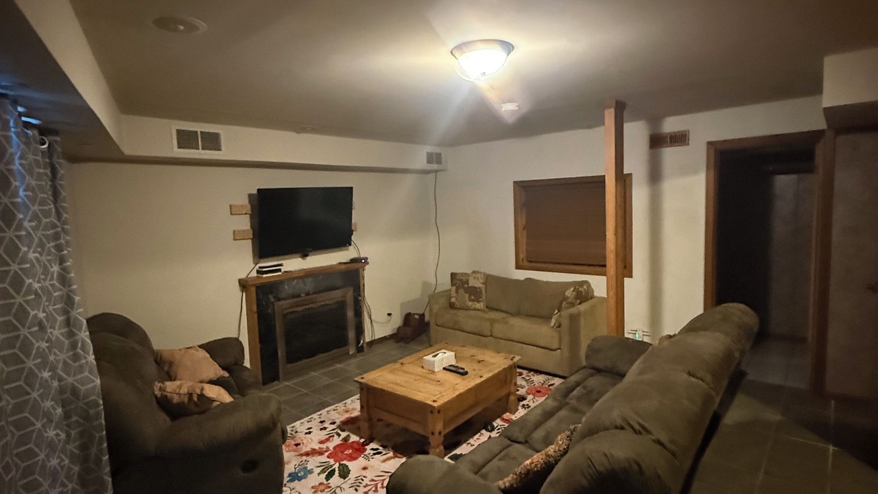 Photo of Livingroom in Delton