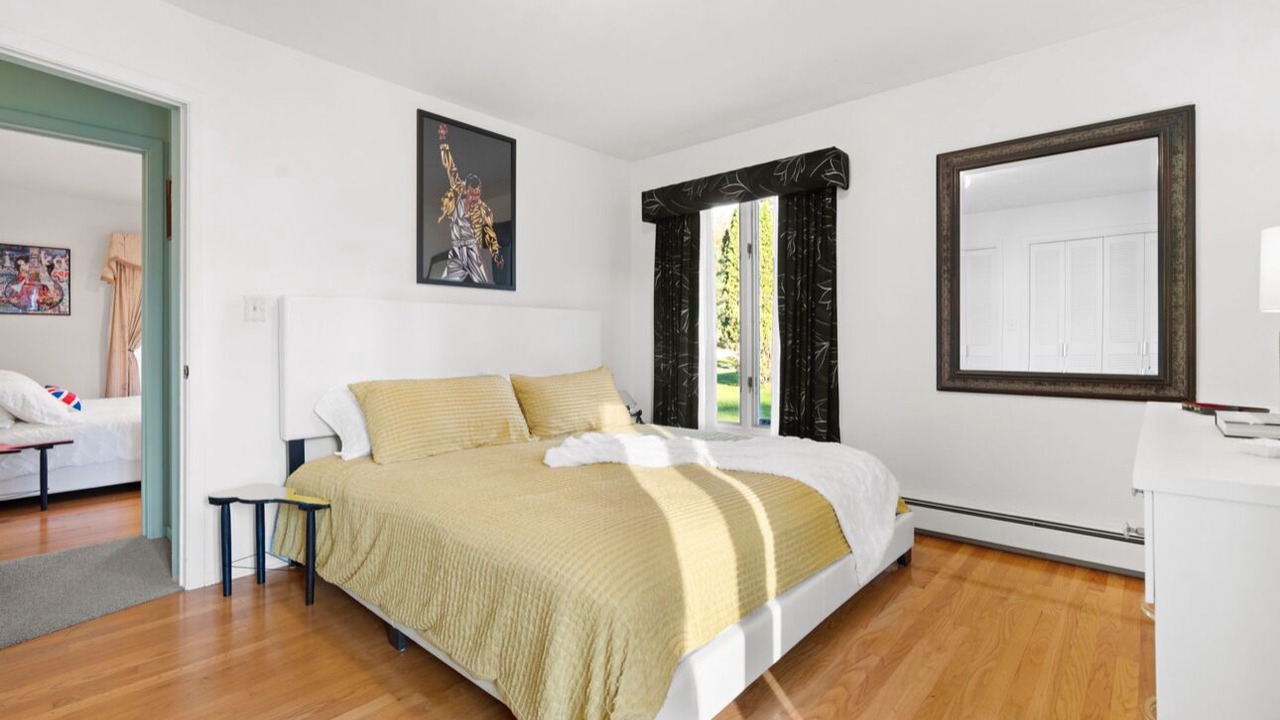 Photo of Bedroom in Walker